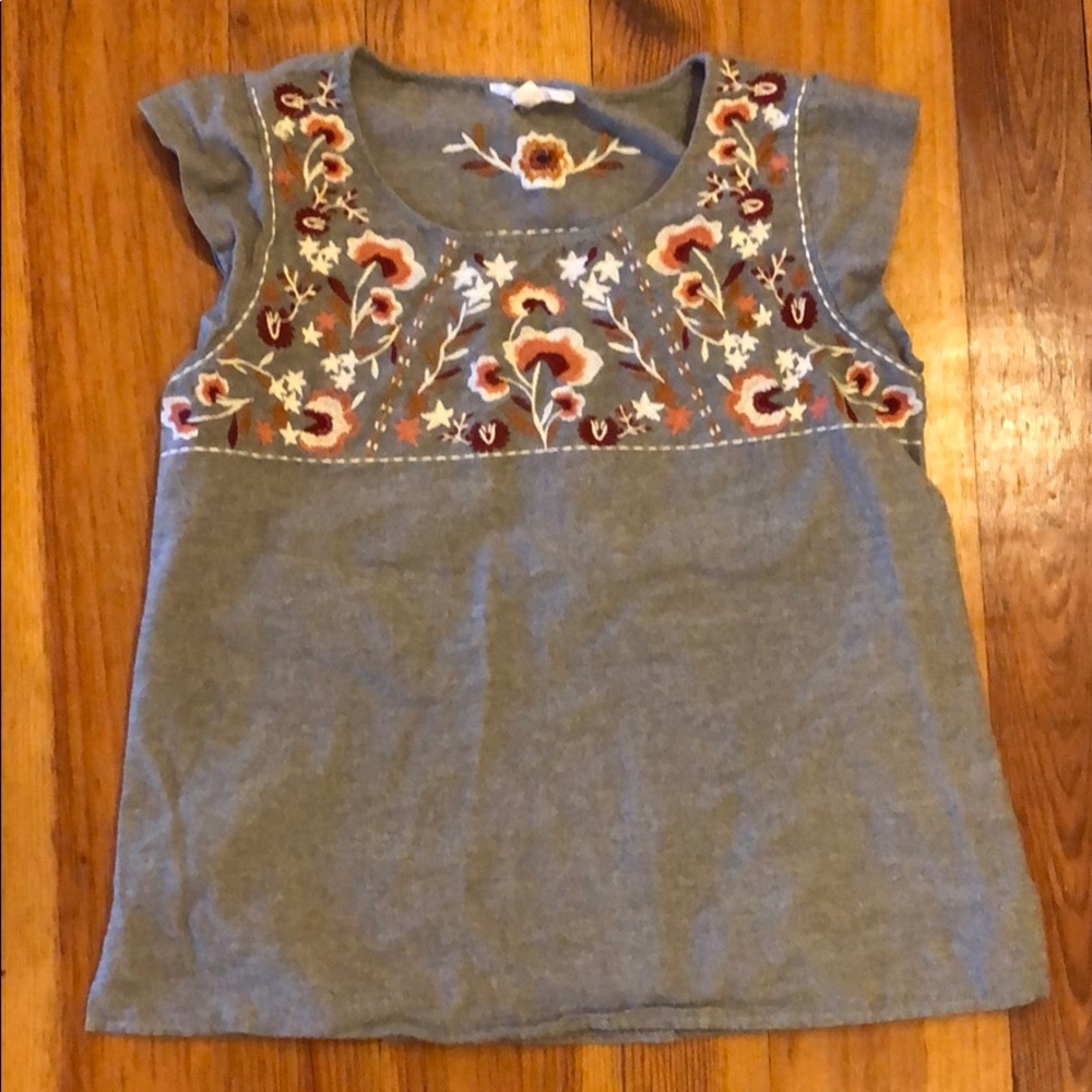 THML size small shirt